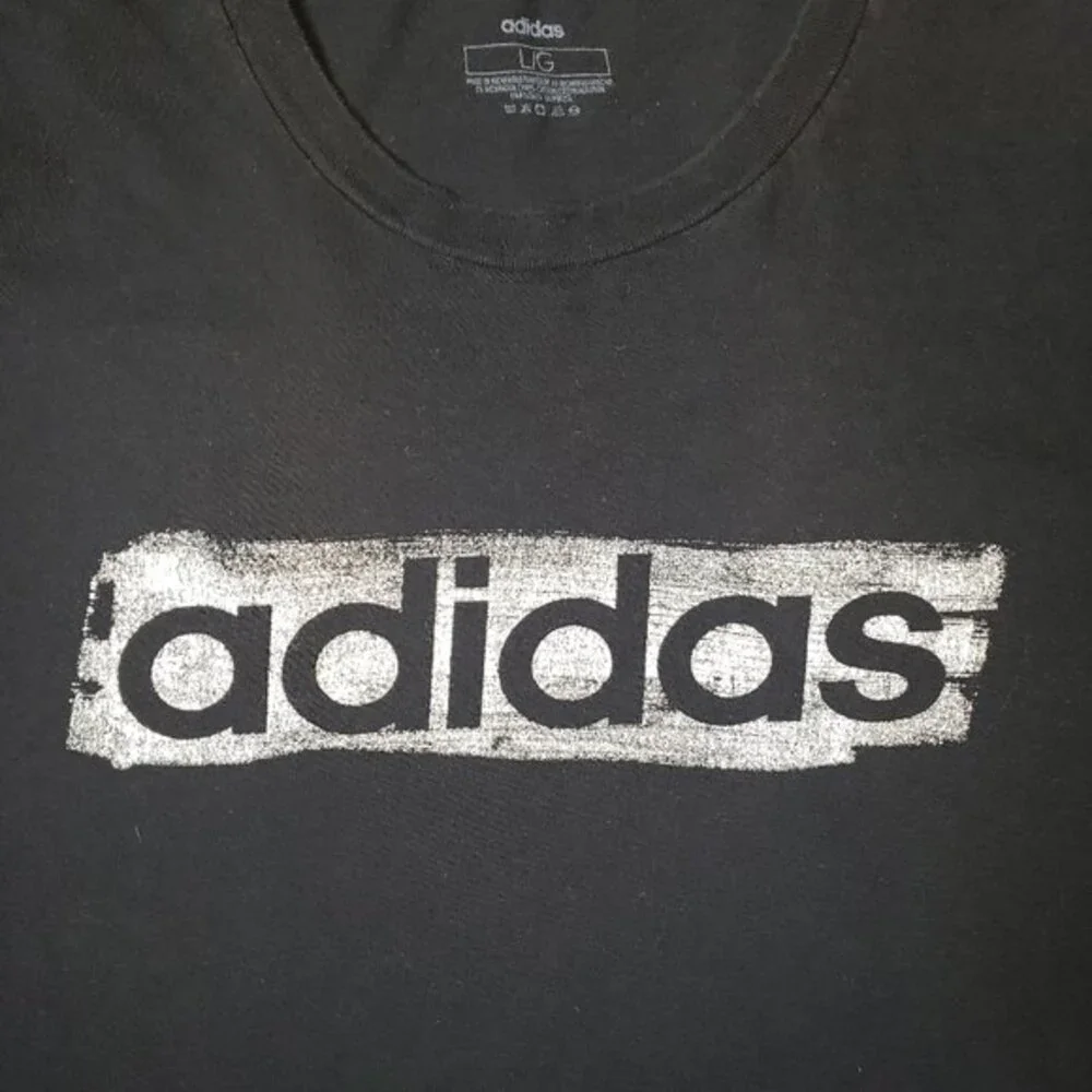 ADIDAS T SHIRT BLACK / WHITE LOGO GRAPHIC T SIZE LARGE